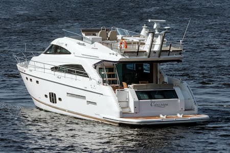 Fairline-Squadron-65_1 Fairline-Squadron-65-yacht_1